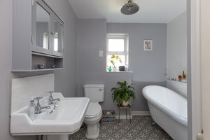 Bathroom - click for photo gallery